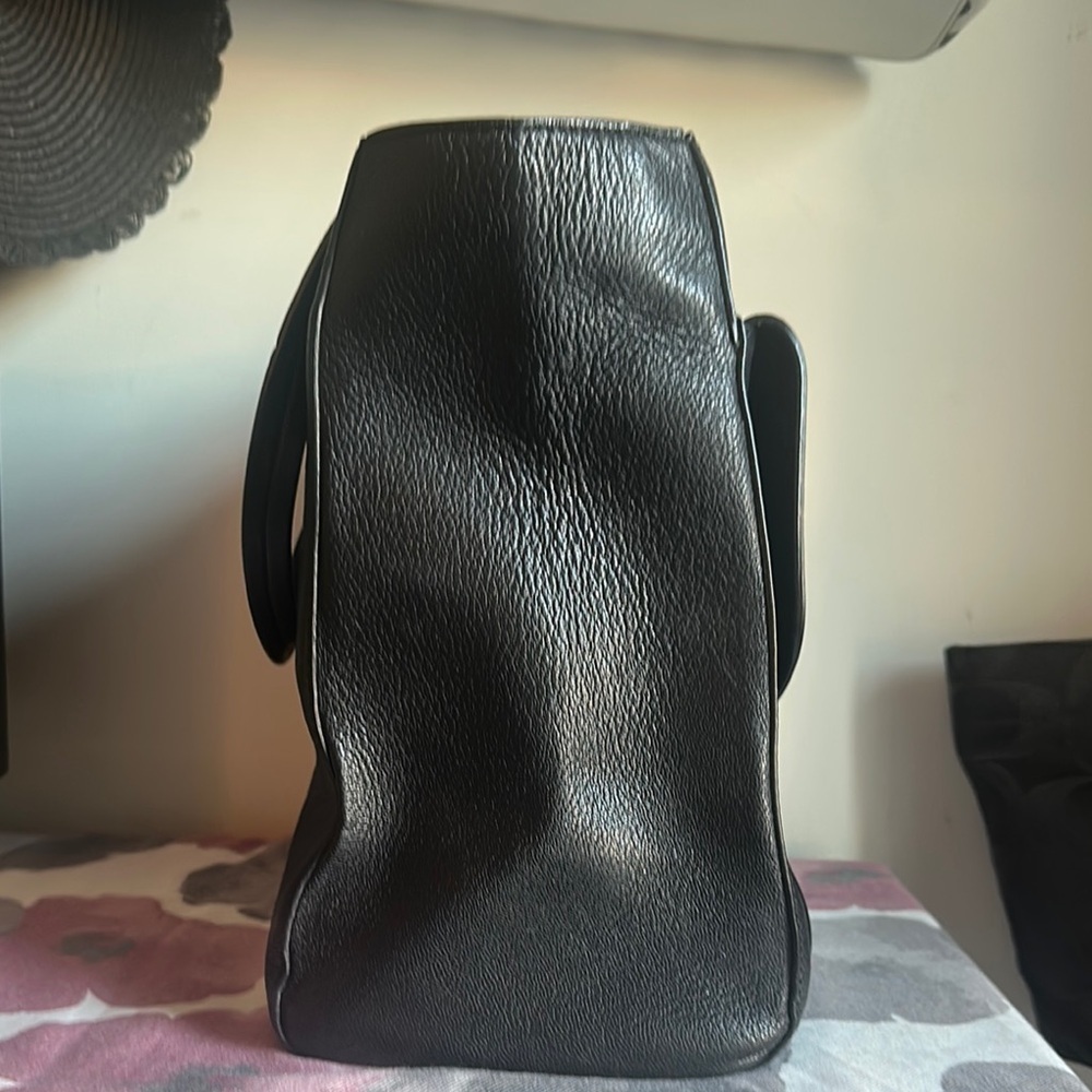 Kate Spade ♠️ Black Leather Front Flap Pocket Bow Tote - Picture 8 of 9